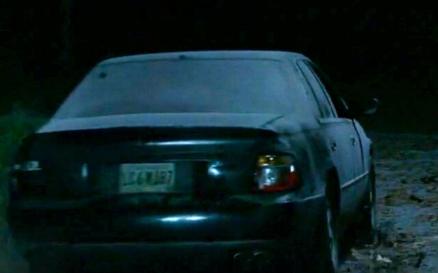 File:2004 Cadillac Seville.jpg