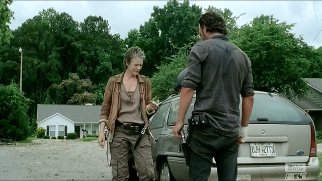 File:Walking-dead-carol-banished.png