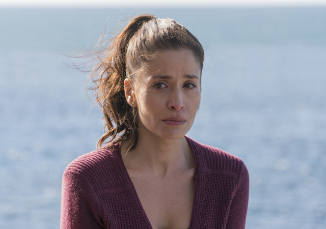 File:FTWD 201 Ofelia Troubled.png