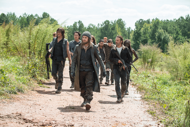 File:AMC TWD Knots Untie.png