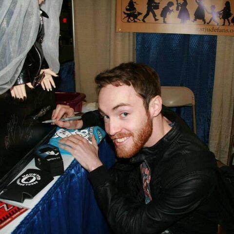 File:Alex Wayne Autograph.jpg