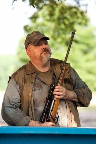 File:THE-WALKING-DEAD-Bloodletting-Season-2-Episode-2-9-550x824.jpg