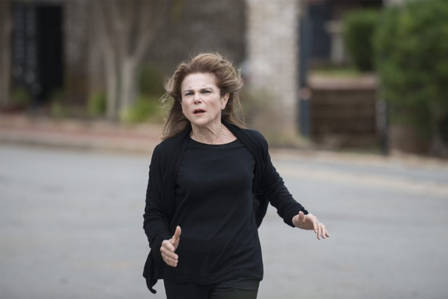 File:Deanna running (Try).png