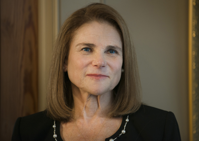File:AMC 513 Deanna Party.png