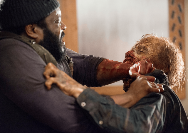 File:AMC 509 Tyreese Bitten.png
