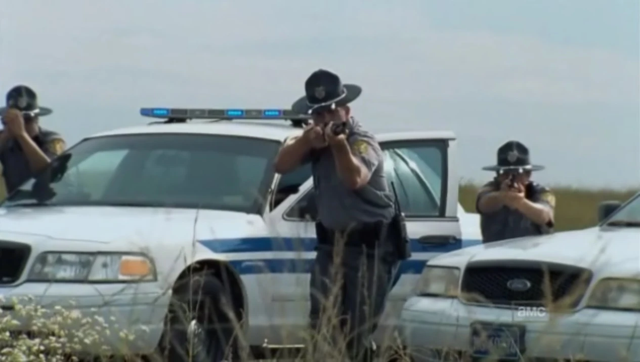 Image Linden County Sheriff 4.jpg Walking Dead Wiki FANDOM