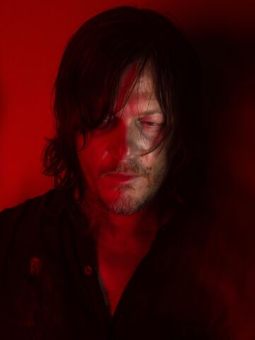 File:TWDDaryl-Season7-Red.jpg