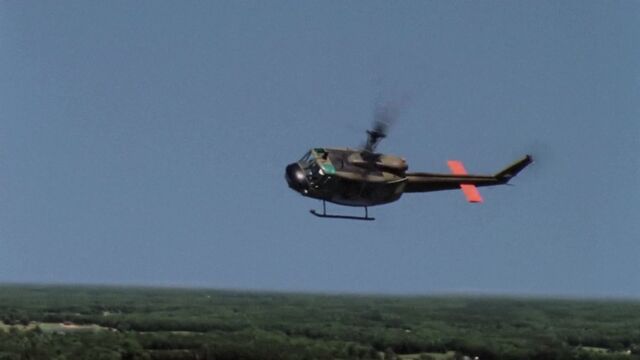 File:UH-1.jpg
