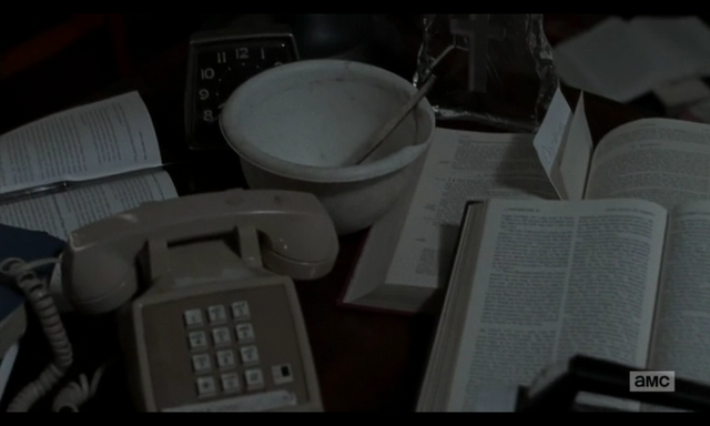 File:5x02 Holy Stuffs 2.png
