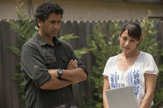 File:FTWD-104-Travis-and-Liza-1940x1293.jpg