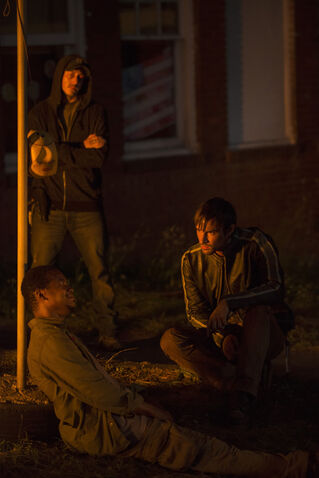 File:Martin, Bob and Gareth 5x02.jpg