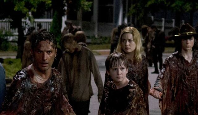 File:Rick-Sam-Jessie-Carl-The-Walking-Dead-609.jpg