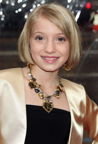 File:Madison+Leisle+Statement+Necklace+Bronze+Statement+l2hZCpL5WC2l.jpg