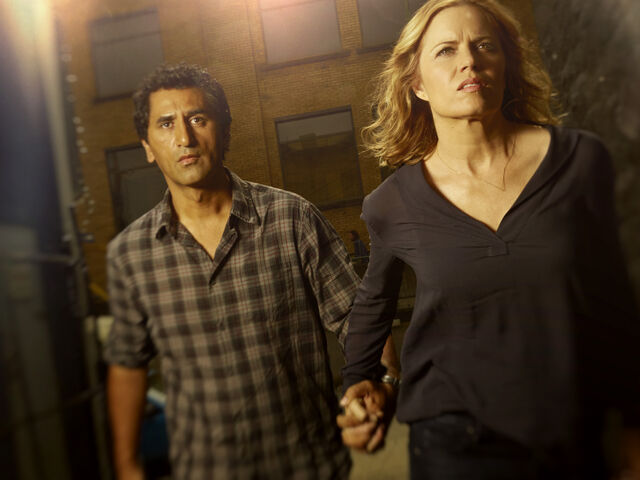 File:Fear-the-walking-dead-season-1-gallery-madison-dickens-travis-curtis-935-1.jpg