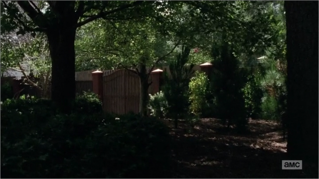 File:5x09 Shirewilt Gate.png