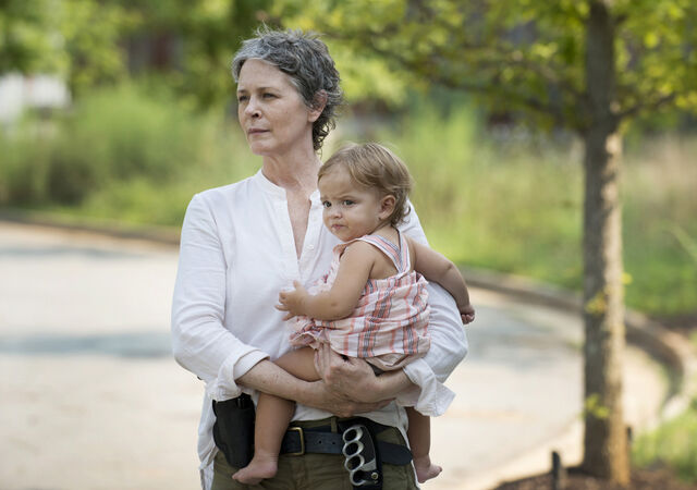 File:The-walking-dead-season-6-first-look-carol-mcbride-935.jpg