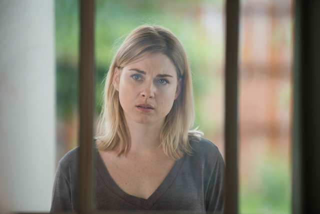 File:AMC 605 Jessie Concerned.png