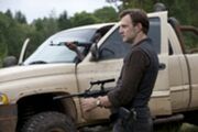 185px-Walking-Dead-310-BTS-03