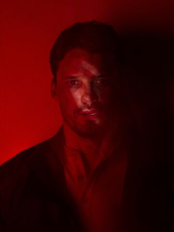 File:TWDSpencer-Season7-Red.jpg