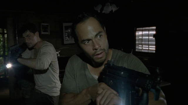 File:WalkingDeadS04E07MP5K.png