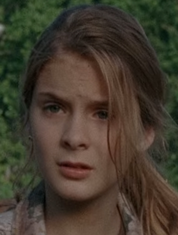 File:Season four lizzie samuels.png