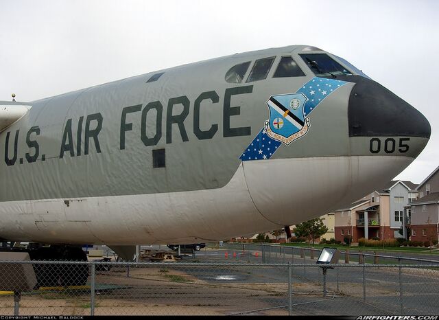 File:B-52BStratofortressAtWingsMuseum.jpg