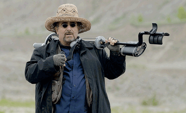 File:Artie-warehouse-13-7408870-626-447.png