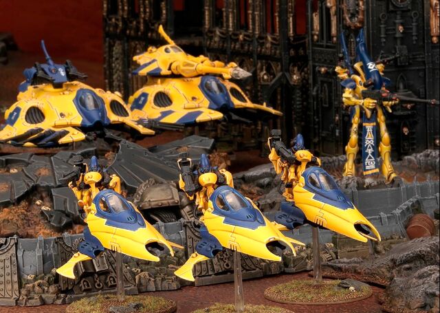File:Iyanden Vehicles.jpg