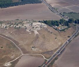 Tel megido.jpg