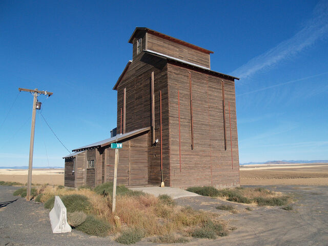 File:Slusser Elevator07.jpg
