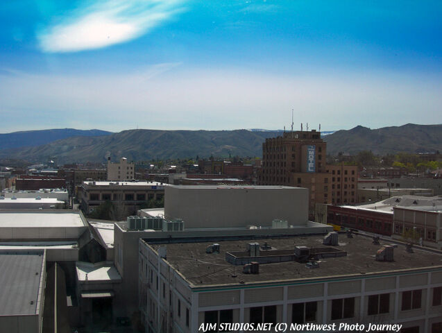 File:Ajmwenatcheeoverdowntown.jpg