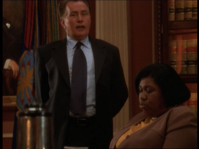 File:President at the cabinet.jpg