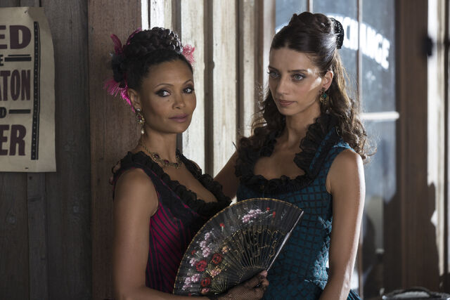 File:Clementine and Maeve.jpg