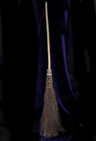 File:Willow-besom.jpg