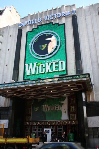 File:Apollo Victoria Theatre.jpg