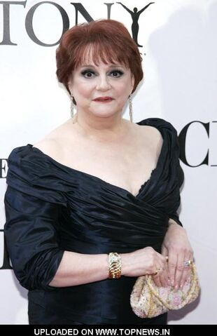 File:Carole-Shelley@.jpg