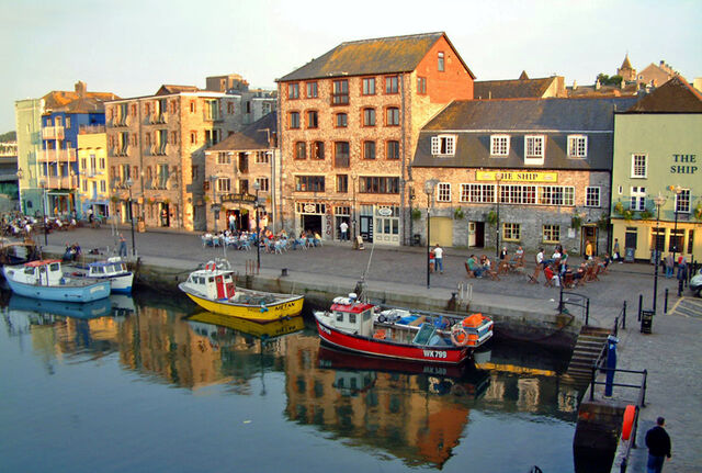 Plik:Plymouth Barbican and harbour.jpg