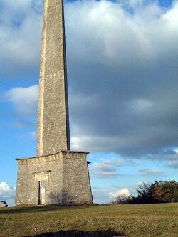 Wellingtonmonument.jpg