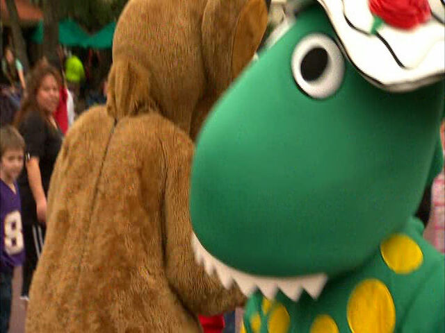 File:DorothyinWigglesWorld.jpg