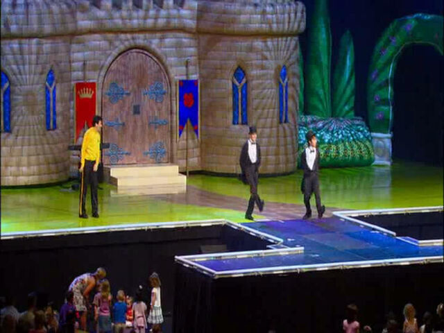 File:TwoFineGentlemen-Live.jpg
