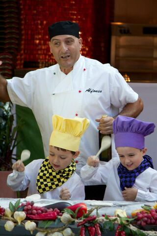 File:OliveOilIsMySecretIngredient-PromoPicture13.jpg