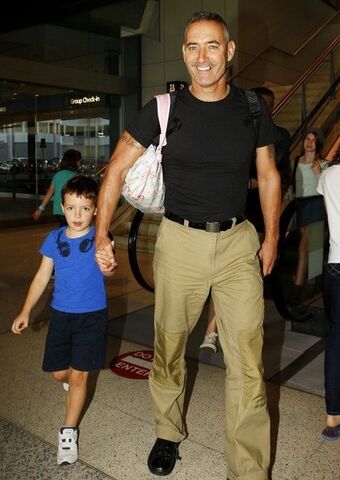 File:Anthonyandantonioairport.jpg