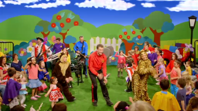 File:TheMonkeyDance-2013.png
