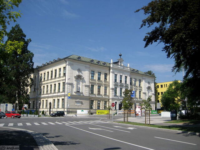 File:Palace of the Congress.jpg
