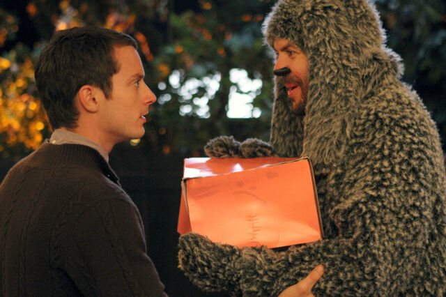 File:Wilfred-FX-2012-Episode-5-Control-4.jpg