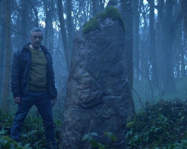 File:S3E2P1 Michael forest.jpg
