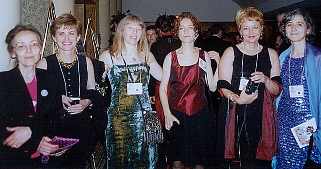 File:Six Chix.jpg