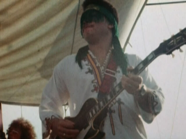 File:Jimi Hendrix18.jpg