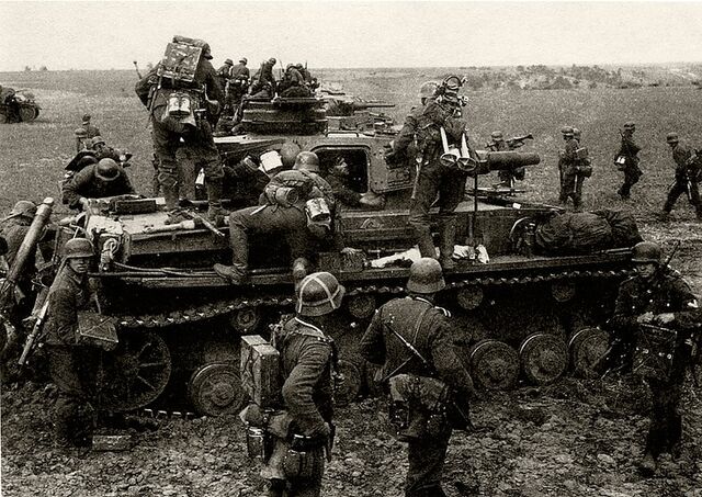 File:Panzer IV, Battle of Moscow.jpg