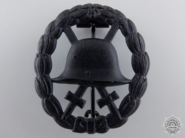 File:DorvishWoundBadgeBlack.jpg